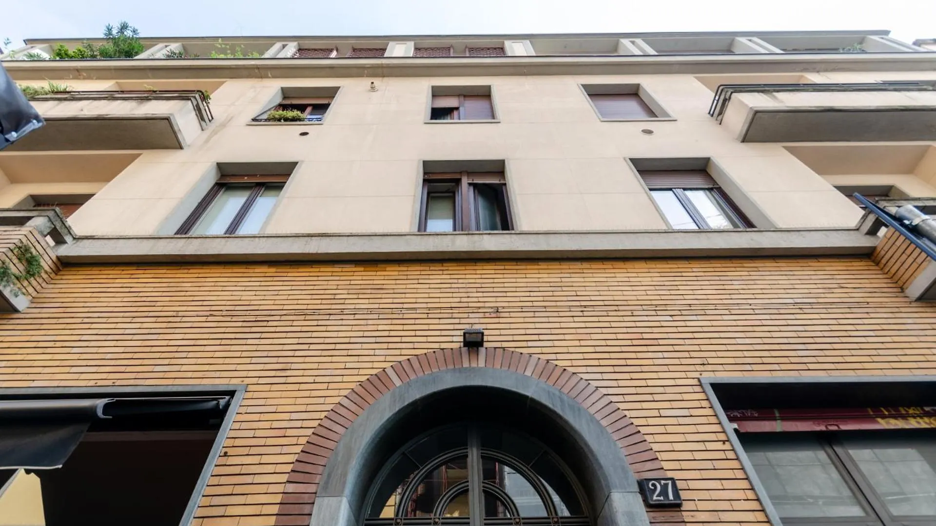 Small House Near The Station Milan Apartment
